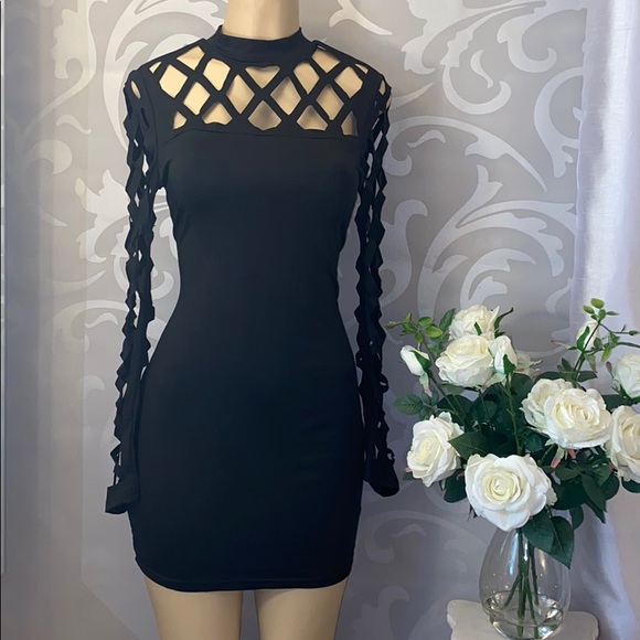 🖤Black Bodycon Hollow Mini Dress - Picture 4 of 7
